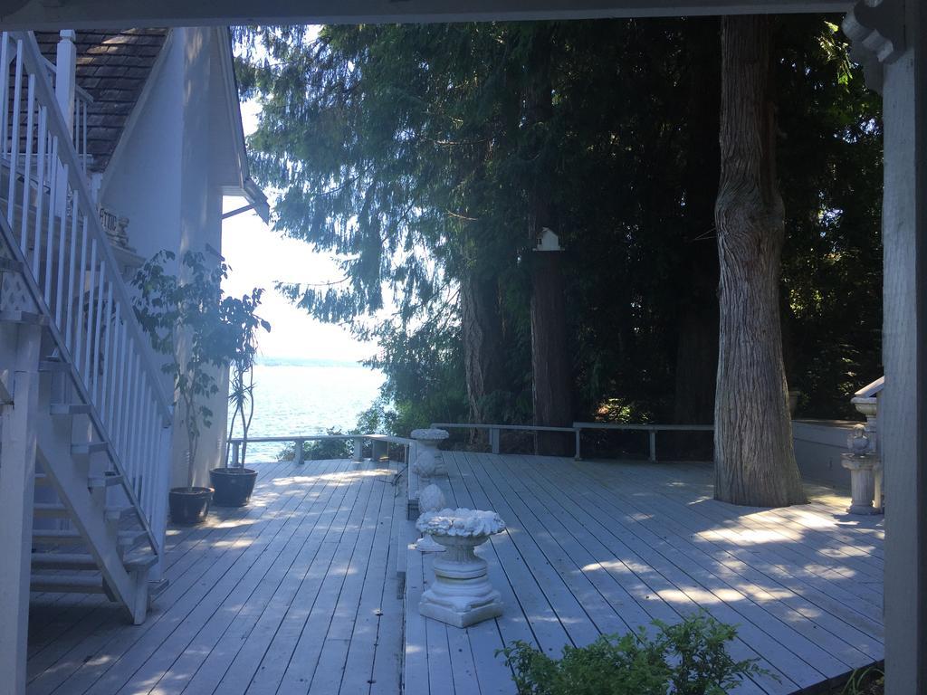 تشيماينوس Vancouver Island Castle Cove Inn المظهر الخارجي الصورة