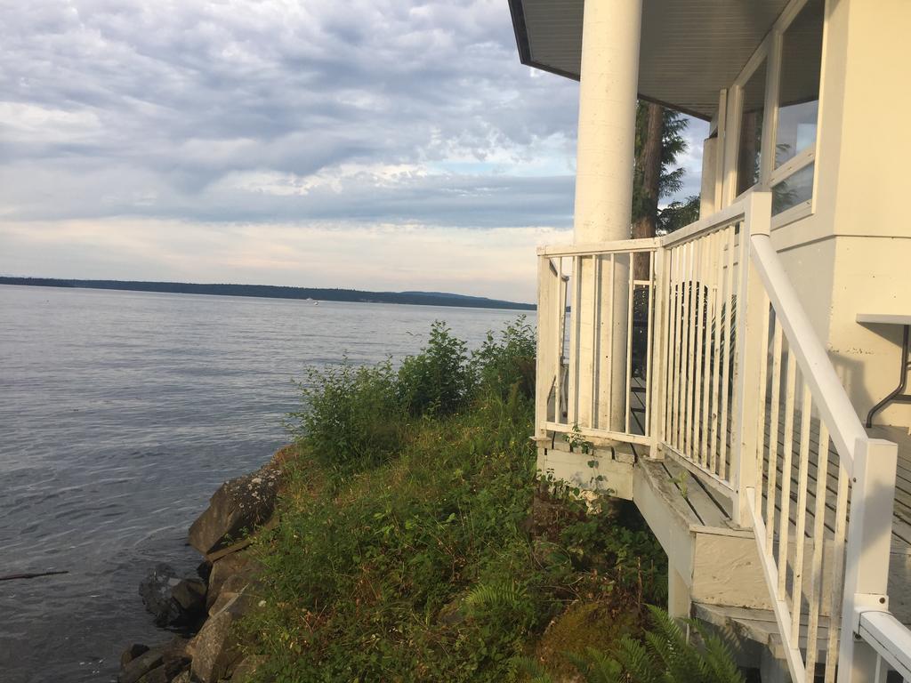 تشيماينوس Vancouver Island Castle Cove Inn المظهر الخارجي الصورة